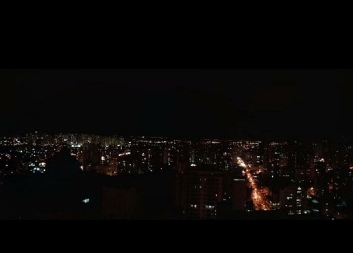 Flat Luxo Premium - Londrina Flat Hotel - 43M² #Garagemgratis ภายนอก รูปภาพ